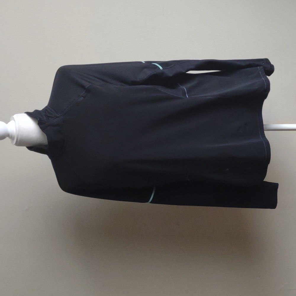 Champion‎ athletic top. Black/turquoise Size XXL